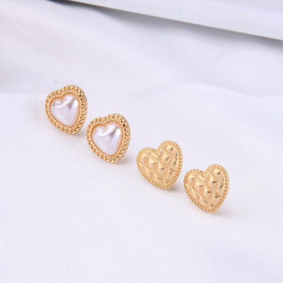 LiveChicStyle Jewelry - Puffed Pearl Gold Heart or Quilted Gold Heart